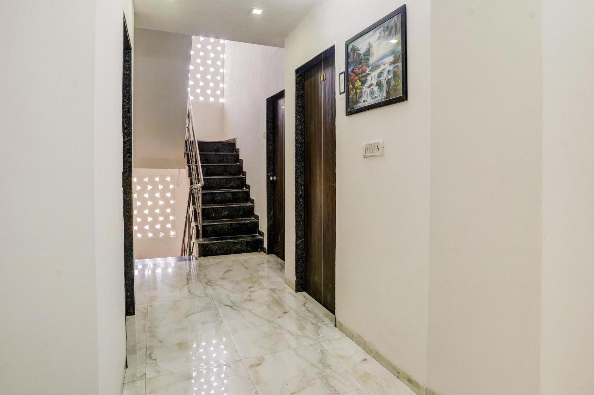Super Hotel O Nashik Near Vijay Mamta Theatre Formerly Sahara Inn מראה חיצוני תמונה