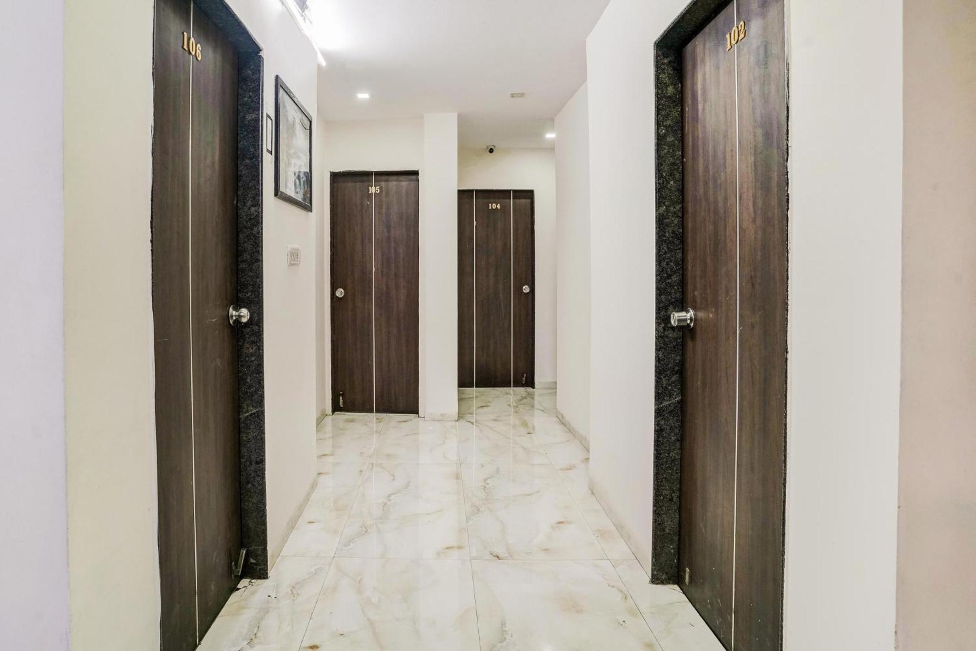 Super Hotel O Nashik Near Vijay Mamta Theatre Formerly Sahara Inn מראה חיצוני תמונה