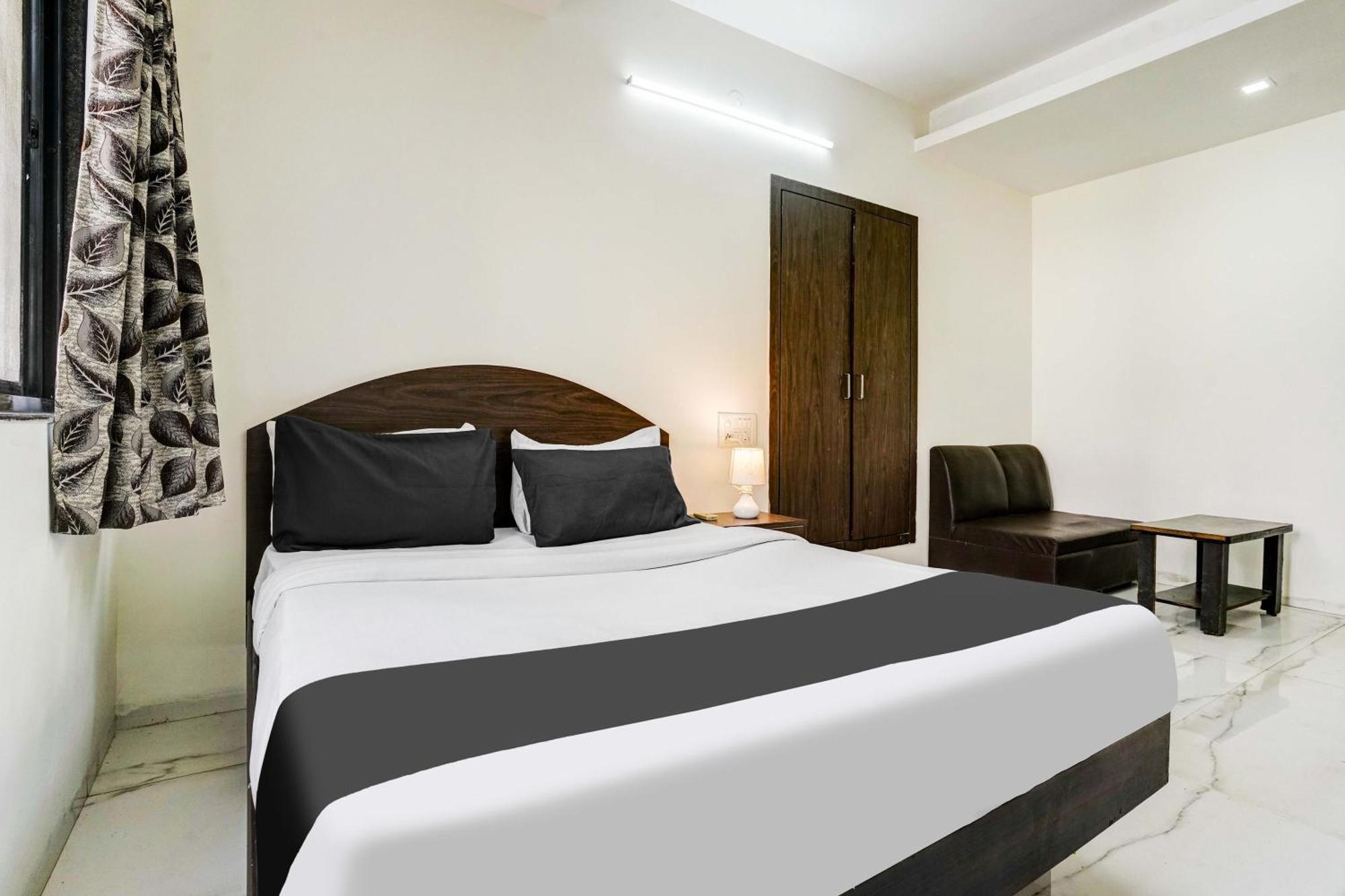 Super Hotel O Nashik Near Vijay Mamta Theatre Formerly Sahara Inn מראה חיצוני תמונה