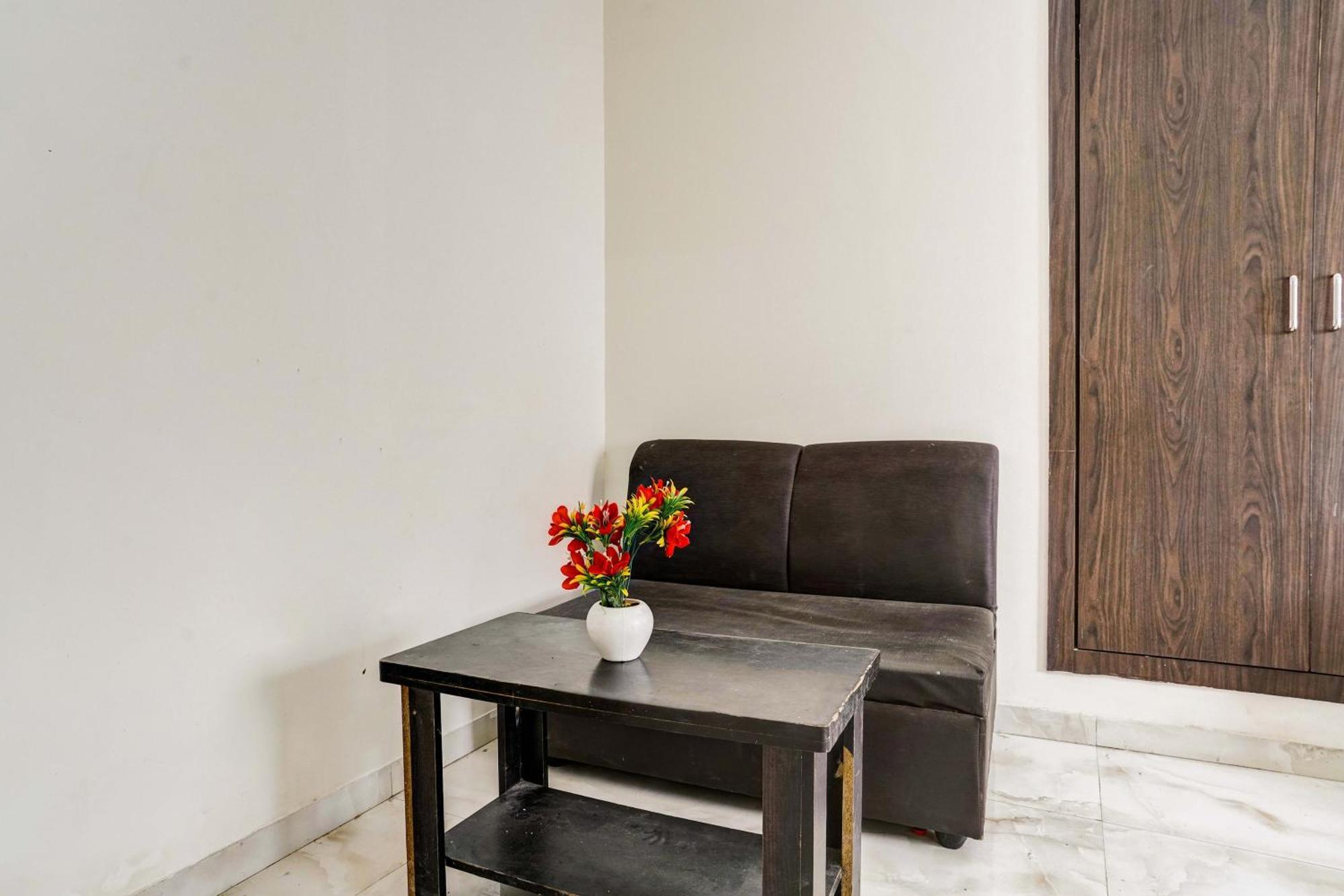 Super Hotel O Nashik Near Vijay Mamta Theatre Formerly Sahara Inn מראה חיצוני תמונה