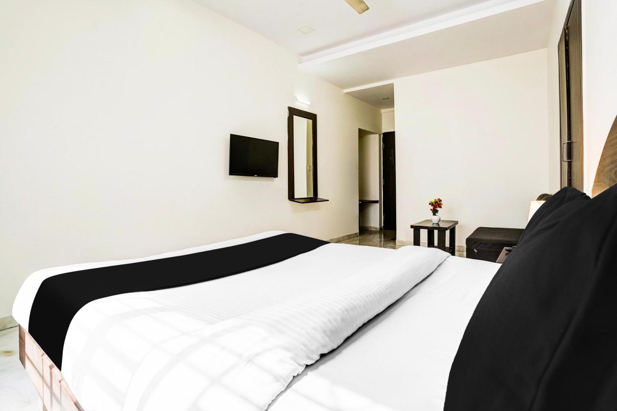 Super Hotel O Nashik Near Vijay Mamta Theatre Formerly Sahara Inn מראה חיצוני תמונה